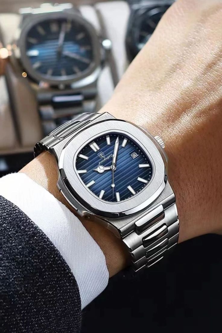 Relogio_Masculino_de_Luxo_POEDAGAR_Elegancia_e_Sofisticacao_no_Seu_Pulso_a7307b0f-12ed-421d-ab57-95dfd9f58cd7 - Velmora