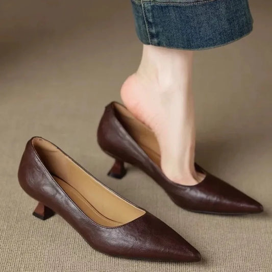 Zapatos de Tacón Clásicos en Cuero Marrón