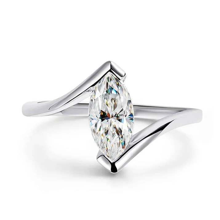 Anillo Marquise en Plata Esterlina 925 con Moissanita